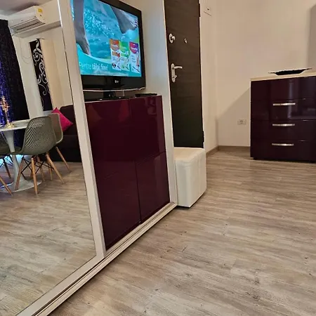 Luxury Promenada In Building Stefan Prima Linie La Mare 那沃达利