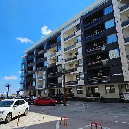 Luxury Promenada In Building Stefan Prima Linie La Mare 那沃达利