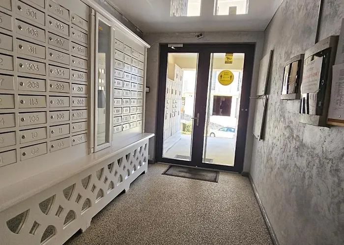 Luxury Promenada In Building Stefan Prima Linie La Mare